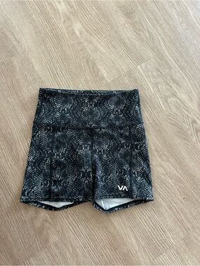 RVCA Black Snake-Print High-Waist Bike Shorts